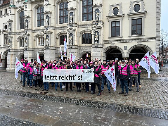 Einkommensrunde Bund und Kommunen 2023: Aktion in Lüneburg Einkommensrunde Bund und Kommunen 2023: Aktion in Lüneburg