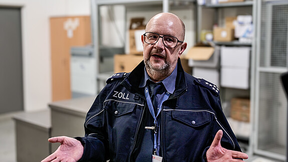 Christian Böhm, Flughafen BER, Landeszolldirektion, Warenkontrolle, Zoll