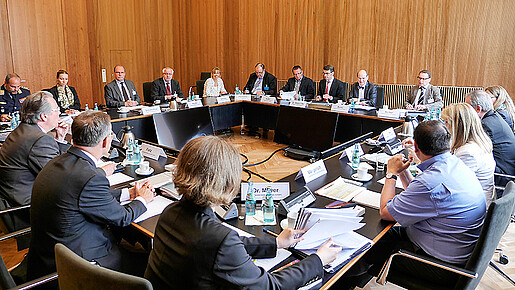 7. Besoldungsänderungsgesetz im Bund 7. Besoldungsänderungsgesetz im Bund