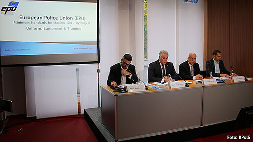 Pressekonferenz zur EPU-Studie Pressekonferenz zur EPU-Studie