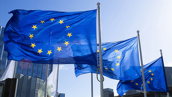 Was passiert in der EU? Die AG Europa der dbb jugend liefert monatlich Antworten.