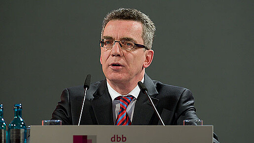 Thomas de Maizière bei der dbb Jahrestagung 2010