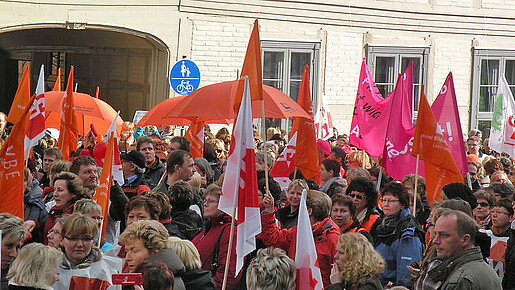 11.000 demonstrieren in Schwerin 11.000 demonstrieren in Schwerin